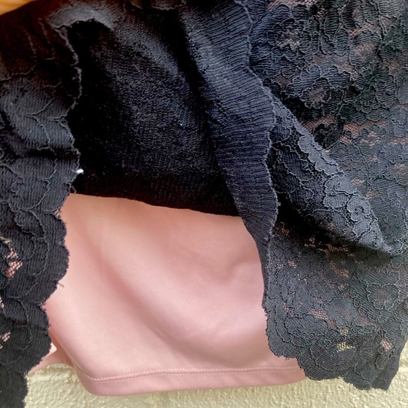 Adorable Karl Lagerfeld Paris Black & Pink Lace Short Sleeve Shirt - Picture 9 of 9